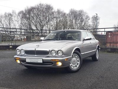 Used Jaguar XJ Classic 290 HP (213 kW) 2023 Silver Sedan