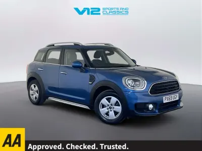 Begagnad Mini Cooper Classic 2019 Blå Halvkombi