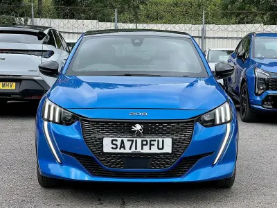 Used Peugeot 208 GT 129 HP (94 kW) 2021 Blue Hatchback
