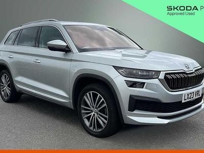Usado Skoda Kodiaq LAURIN & KLEMENT 140 HP (102 kW) 2023 Prateado SUV