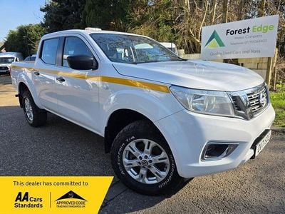 Used Nissan Navara Acenta 2021 White Pickup