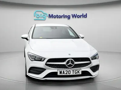Begagnad Mercedes CLA180 AMG line 2020 Vit Sedan