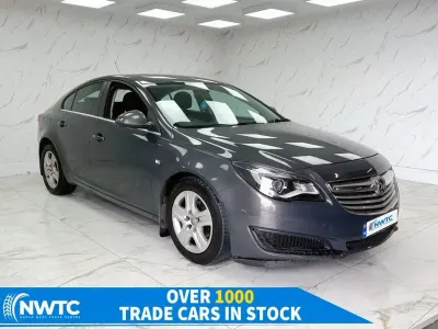 Used Vauxhall Insignia Design Edition 2014 Grey Hatchback