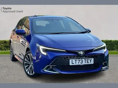 Used Toyota Corolla Design 140 HP (102 kW) 2023 Blue Hatchback