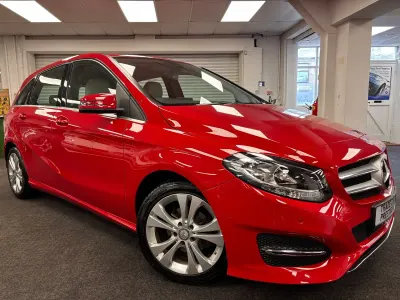 Used Mercedes B180 Executive 2017 Red Hatchback