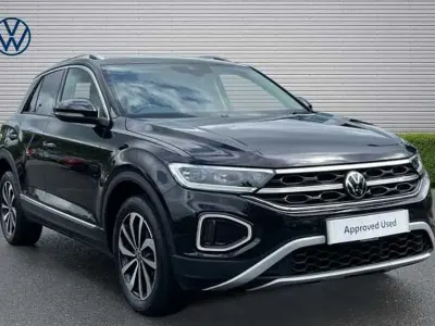 Used VW T-Roc Style 110 HP (80 kW) 2022 Deep black pearl SUV