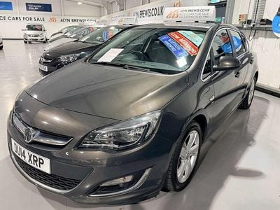 Used Vauxhall Astra SRi 140 HP (102 kW) 2014 Grey Hatchback