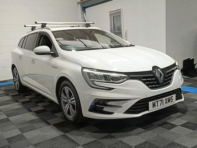 Used Renault Mégane GrandTour Iconic 115 HP (84 kW) 2022 White Estate