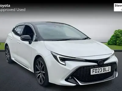 Used Toyota Corolla Sport 140 HP (102 kW) 2023 White Hatchback