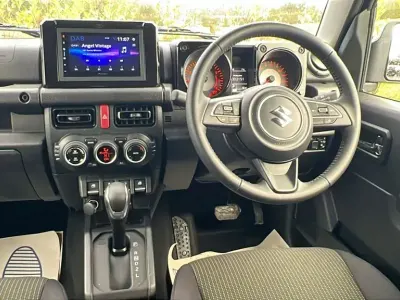 Używany Suzuki Jimny SZ5 101 KM (74 kW) 2024 Zielony SUV