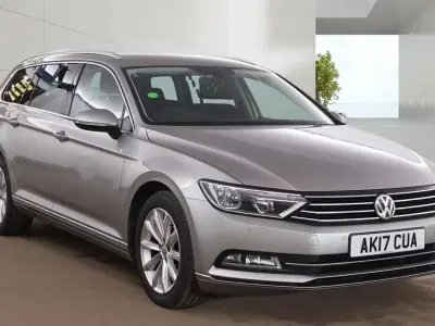Gebraucht VW Passat Business 150 PS (110 kW) 2017 Silber Kombi