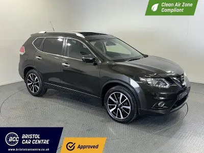 Używany Nissan X-Trail N-Vision 130 KM (95 kW) 2017 Zielony SUV