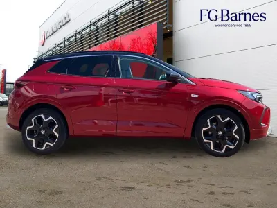 Used Vauxhall Grandland X Elite 128 HP (94 kW) 2022 Red SUV