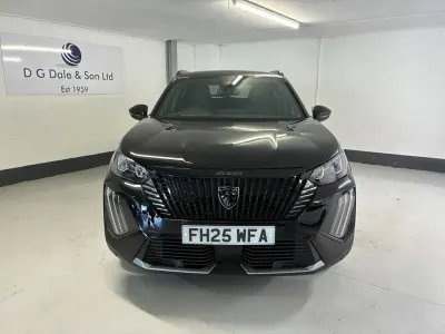 New Peugeot 2008 Allure 100 HP (73 kW) 2025 Black SUV