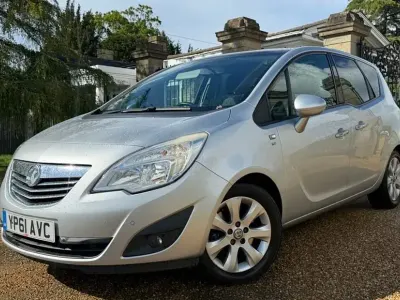 Używany Vauxhall Meriva 130 KM (95 kW) 2011 Srebrny Minivan