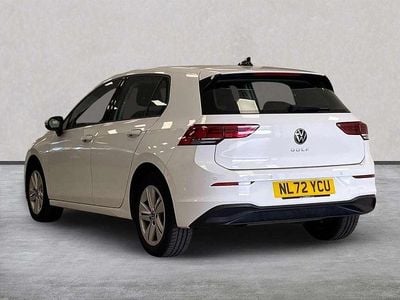 Second-hand VW Golf VIII Life 130 CP (95 kW) 2022 Alb Hatchback