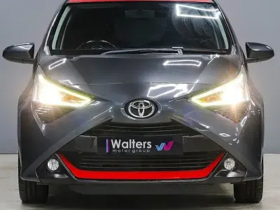 Used Toyota Aygo x-press 69 HP (50 kW) 2018 Grey Hatchback