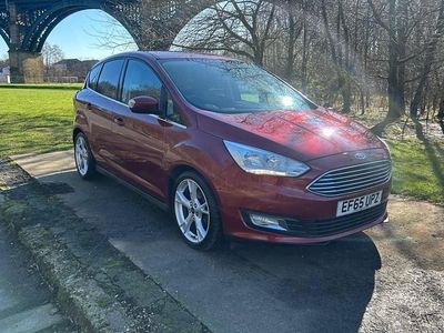 Used Ford C-MAX Titanium 120 HP (88 kW) 2015 Red MPV