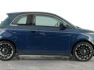 Used Fiat 500e La Prima 69 kW (95 HP) 2022 Hatchback