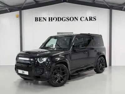 Used Land Rover Defender S 250 HP (183 kW) 2024 Black SUV