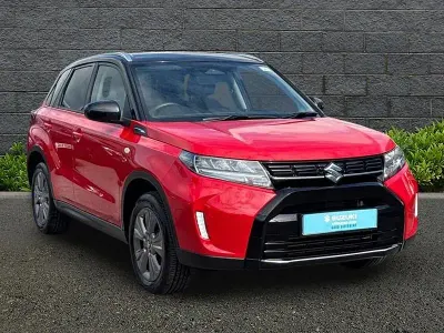 Gebraucht Suzuki Vitara 129 PS (94 kW) 2025 Rot SUV