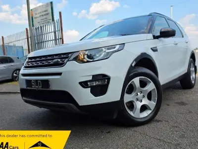 Used Land Rover Discovery Sport SE 150 HP (110 kW) 2015 White SUV