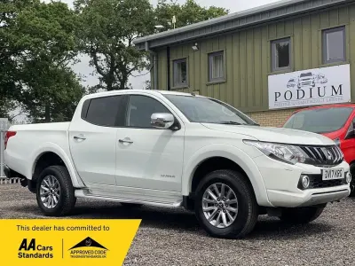 Used Mitsubishi L200 Warrior 2017 White Pickup