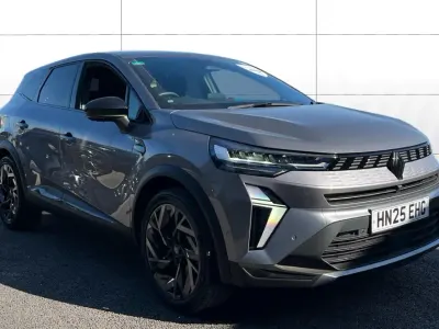 Usado Renault Symbioz Iconic Esprit Alpine 143 HP (105 kW) 2025 Cinzento SUV