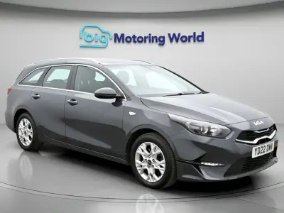 Käytetty Kia Ceed 2022 Harmaa Viistoperä