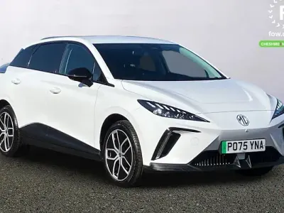 Used MG MG4 EV Trophy 150 kW (204 HP) 2025 White Hatchback