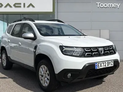 Used Dacia Duster Comfort 90 HP (66 kW) 2022 White SUV
