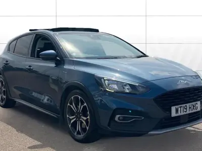 Used Ford Focus Active 125 HP (91 kW) 2019 Blue Hatchback