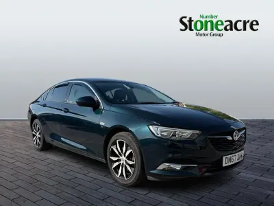 Second-hand Vauxhall Insignia SRi 170 CP (125 kW) 2017 Verde Hatchback