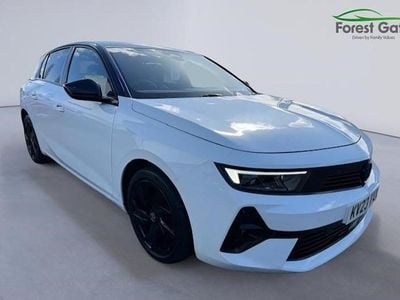 Used Vauxhall Astra S 130 HP (95 kW) 2023 White Hatchback