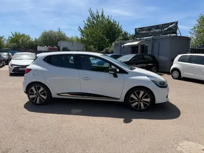 Begagnad Renault Clio IV Dynamique 2016 Vit Halvkombi