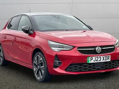 Używany Vauxhall Corsa-e Ultimate 100 kW (136 KM) 2023 Czerwony Hatchback