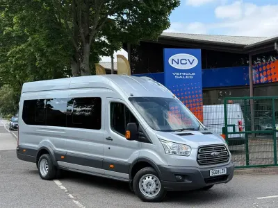Usado Ford Transit Trend 125 HP (91 kW) 2018 Prateado