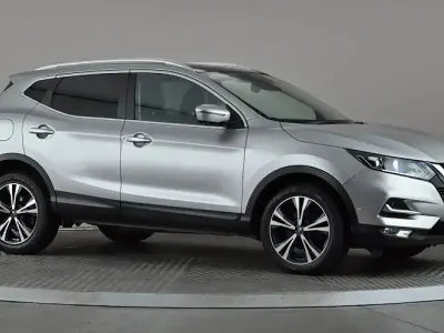 Used Nissan Qashqai N-Connecta 116 HP (85 kW) 2019 Silver SUV