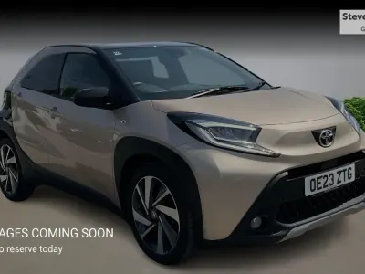 Used Toyota Aygo X 72 HP (52 kW) 2023 Beige SUV