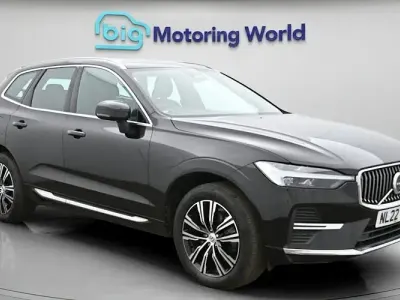 Used Volvo XC60 Inscription 250 HP (183 kW) 2021 Black SUV