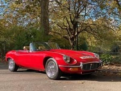Used Jaguar E-Type 276 HP (202 kW) 1973 Red Cabriolet