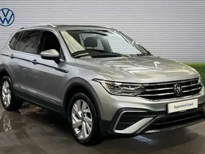 Used VW Tiguan Allspace Life 150 HP (110 kW) 2023 Silver SUV