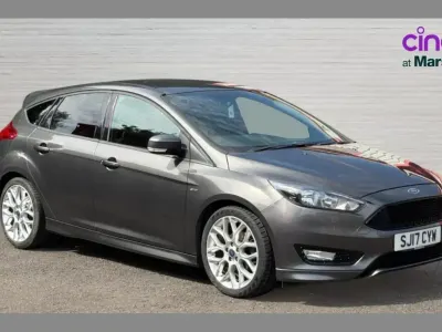 Used Ford Focus ST-Line 125 HP (91 kW) 2017 Grey Hatchback