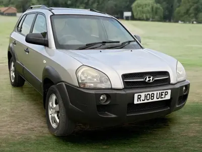 Used Hyundai Tucson 140 HP (102 kW) 2008 Silver SUV