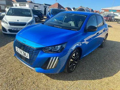 Second-hand Peugeot 208 Allure 100 CP (73 kW) 2024 Albastru Hatchback