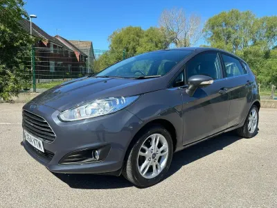 Used Ford Fiesta Zetec 75 HP (55 kW) 2014 Grey Hatchback