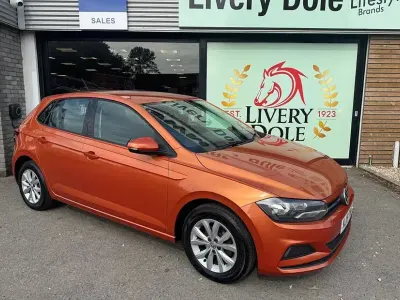 Used VW Polo SE 65 HP (47 kW) 2018 Orange Hatchback
