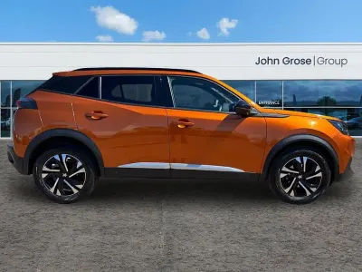 Used Peugeot 2008 Allure+ 100 HP (73 kW) 2023 Orange SUV