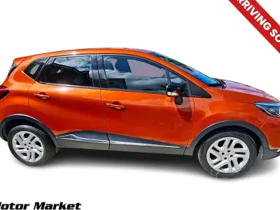 Used Renault Captur Dynamique 90 HP (66 kW) 2016 Orange SUV
