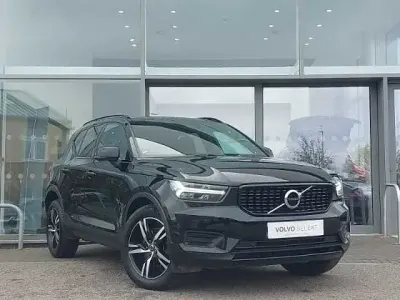 Used Volvo XC40 R-Design 194 HP (142 kW) 2022 SUV